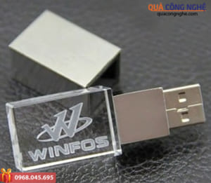 USB pha lê nắp kim loại